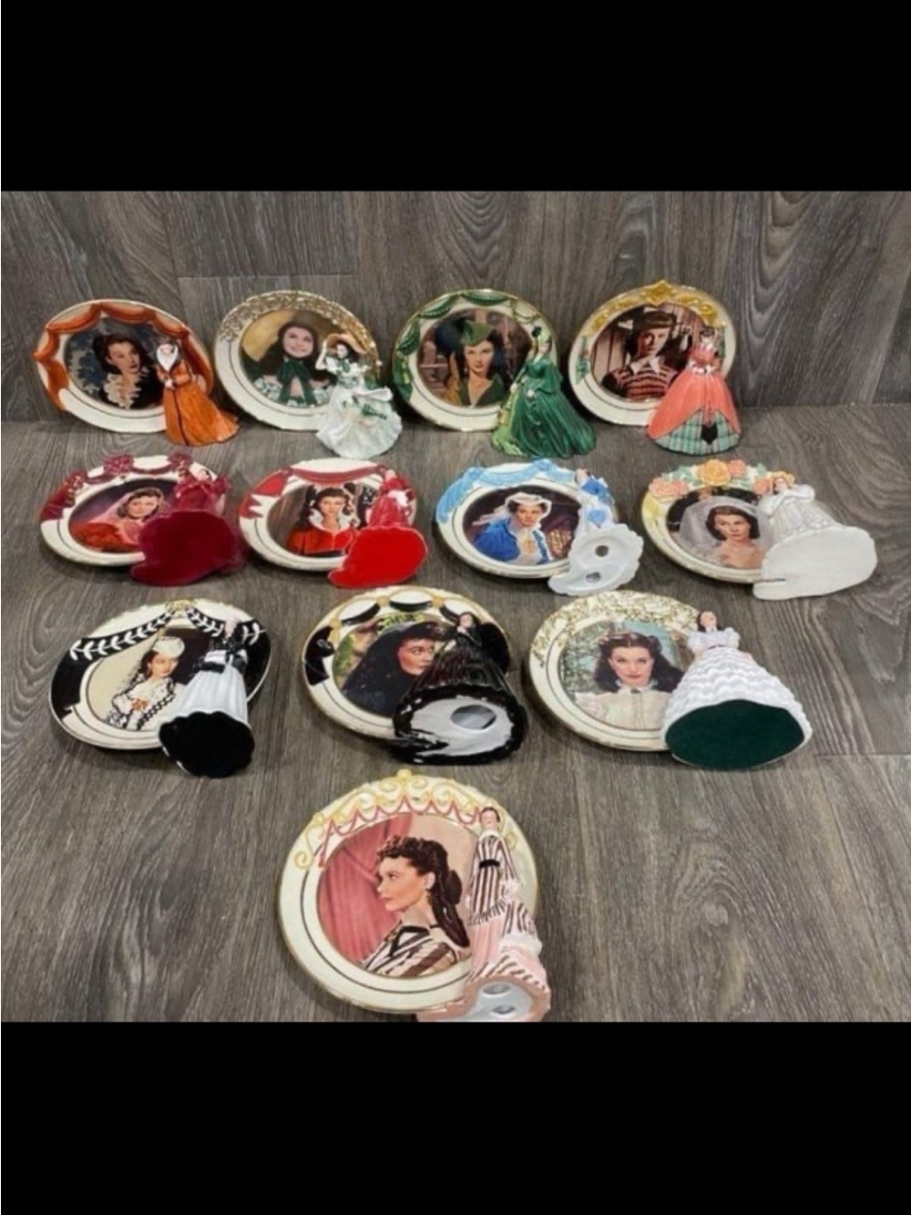 10 GONE WITH THE WIND  Scarlett  BRADFORD FIGURINE PLAQUE PLATES